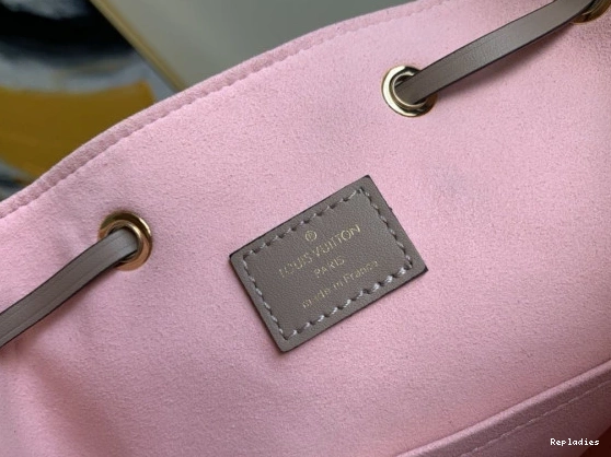 Rep ladies BACKPACK MONTSOURIS VUITTON LOUIS 0808